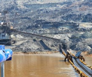 СТАВЕНИ ВО ФУНКЦИЈА ДВА БАГЕРИ ЗА ИСКОП НА ЈАГЛЕН ВО РУДНИКОТ СУВОДОЛ