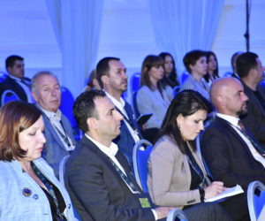 (Македонски) АД ЕСМ НА ВТОРИОТ ДЕН НА СКОПСКИОТ ЕКОНОМСКИ ФИНАНСИСКИ ФОРУМ (СЕФФ):  ДЕБАТИ ЗА ЕНЕРГИЈАТА, ЗЕЛЕНАТА ТРАНЗИЦИЈА И ДВИГАТЕЛИТЕ НА РАСТ ПО КРИЗАТА