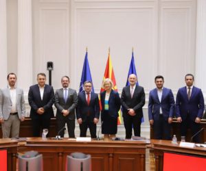 (Македонски) ОБЕЗБЕДЕНИ 25 МИЛИОНИ ЕВРА ЗА ИЗГРАДБА НА ФЕ БИТОЛА-1 ОД 20MW и ФЕ ОСЛОМЕЈ-2 ОД 10 MW